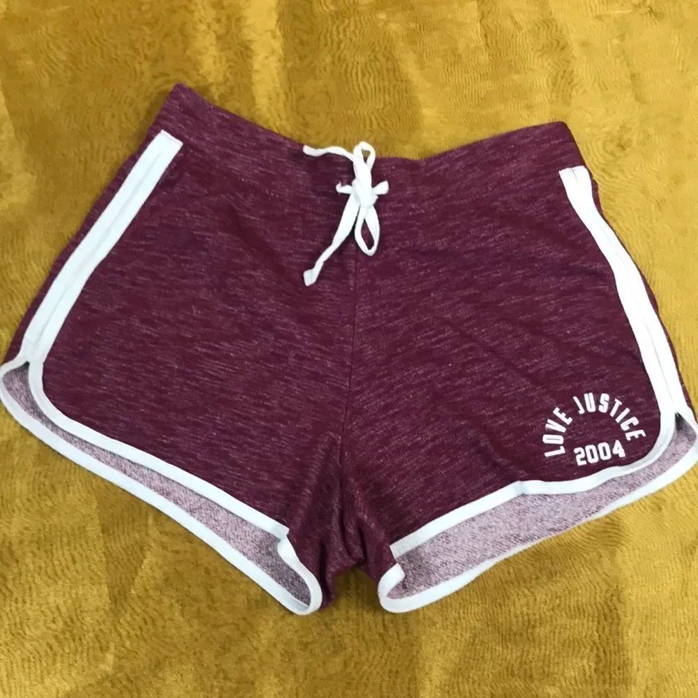 10/$50 JUSTICE SHORTS SIZE 18/20